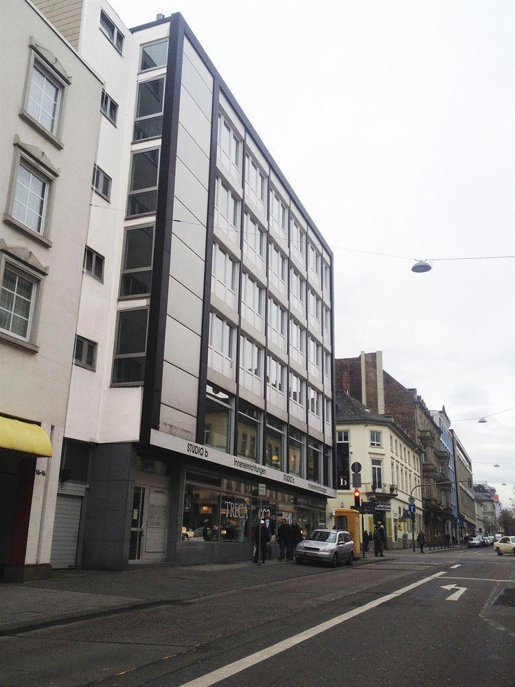 Business Hostel Wiesbaden One Экстерьер фото