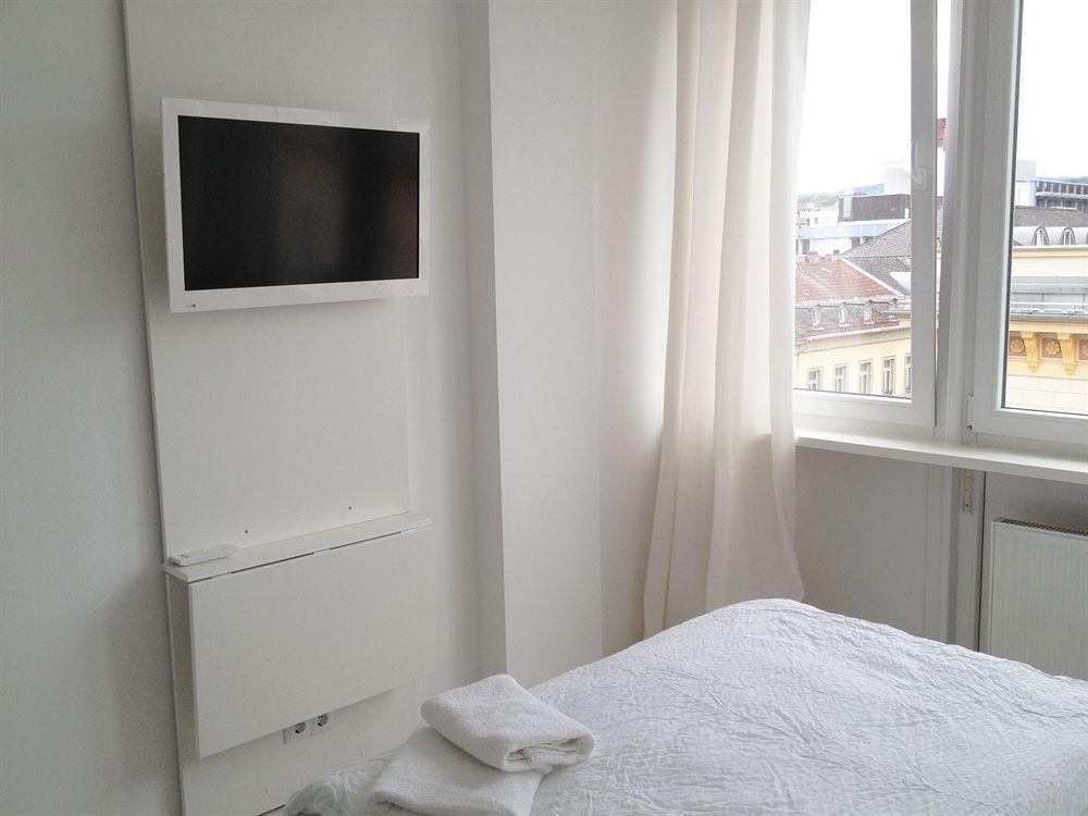 Business Hostel Wiesbaden One Экстерьер фото