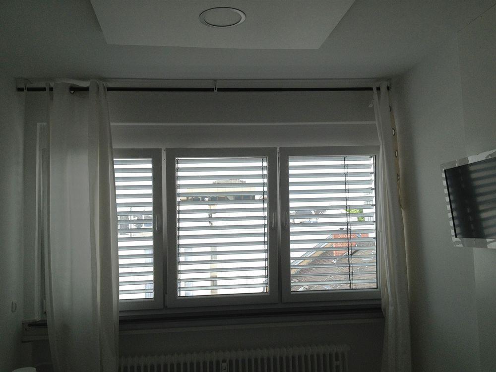 Business Hostel Wiesbaden One Экстерьер фото